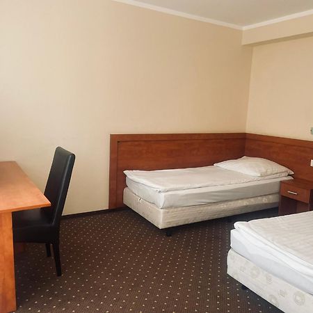 Papaver Hotel Ślesin Dış mekan fotoğraf