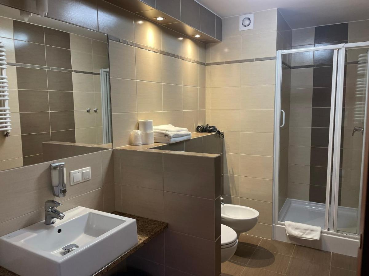 Papaver Hotel Ślesin Dış mekan fotoğraf
