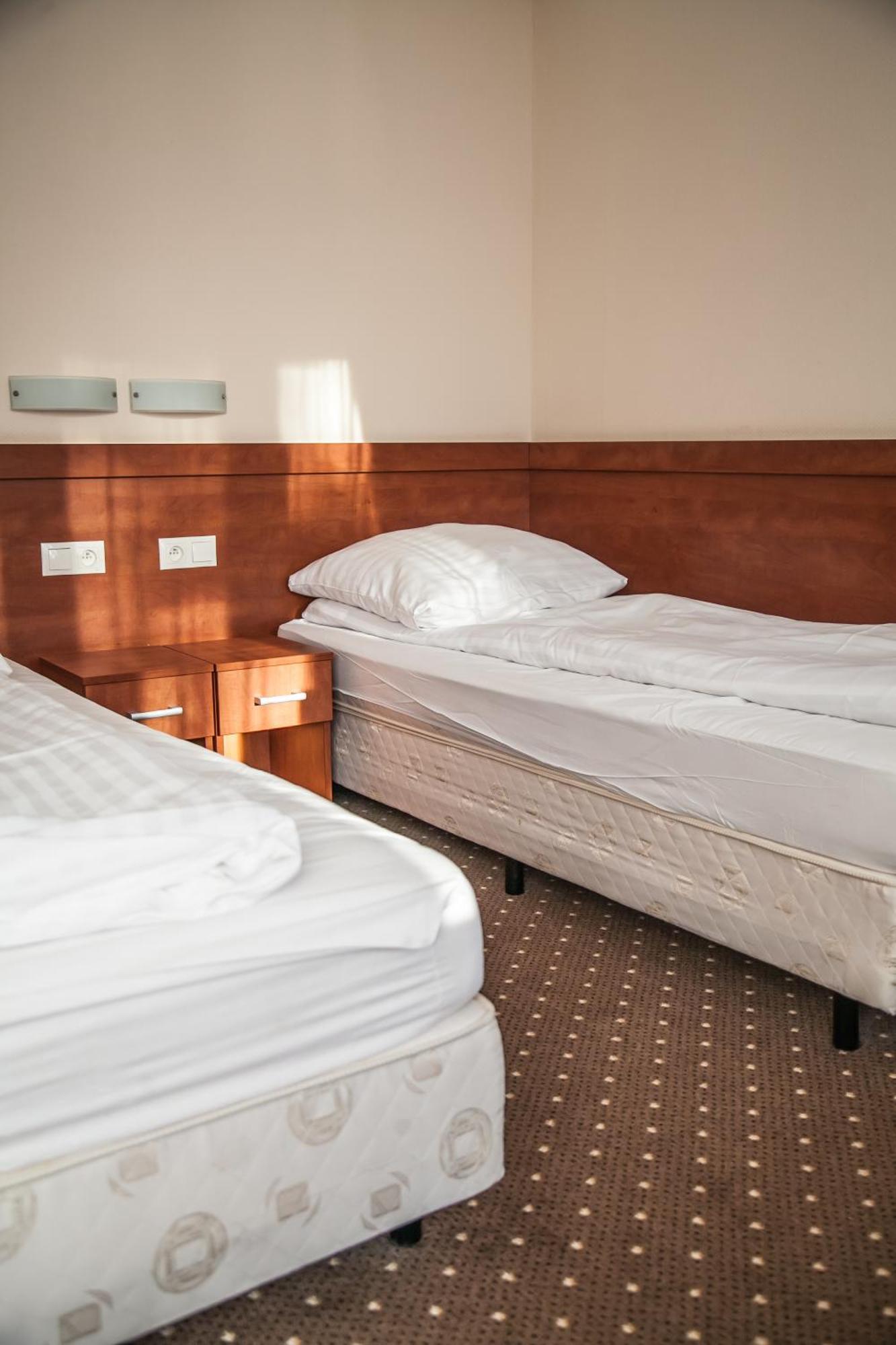 Papaver Hotel Ślesin Dış mekan fotoğraf